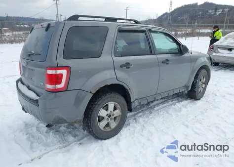 2010 Ford Escape Xlt из США, поврежденный, VIN 1FMCU9DG6AKC14683